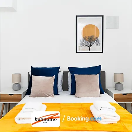 Three Bedroom Apartment At Buonomo Stays Short Lets & Serviced Accommodation With Netflix & Games London Exterior photo